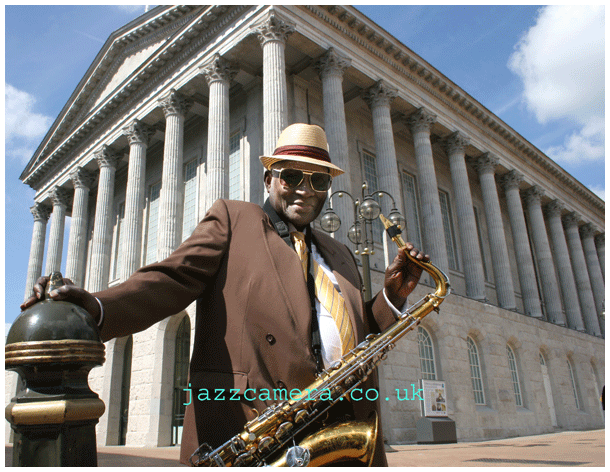 Andy Hamilton, saxophonist