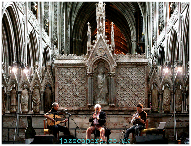 Arve Henriksen, trumpet, Dhafer Youssef, oud, Djivan Gasparyan, duduk