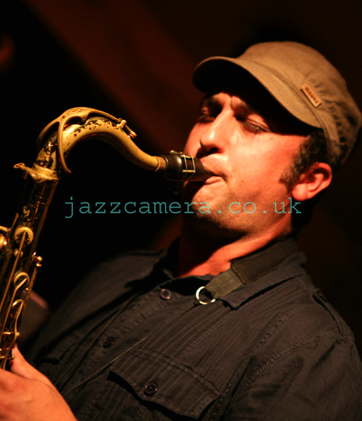 Petr Cancura, tenor, with Richie Barshay and The Roundtable