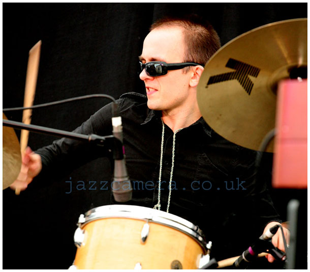 Dylan Howe, drummer